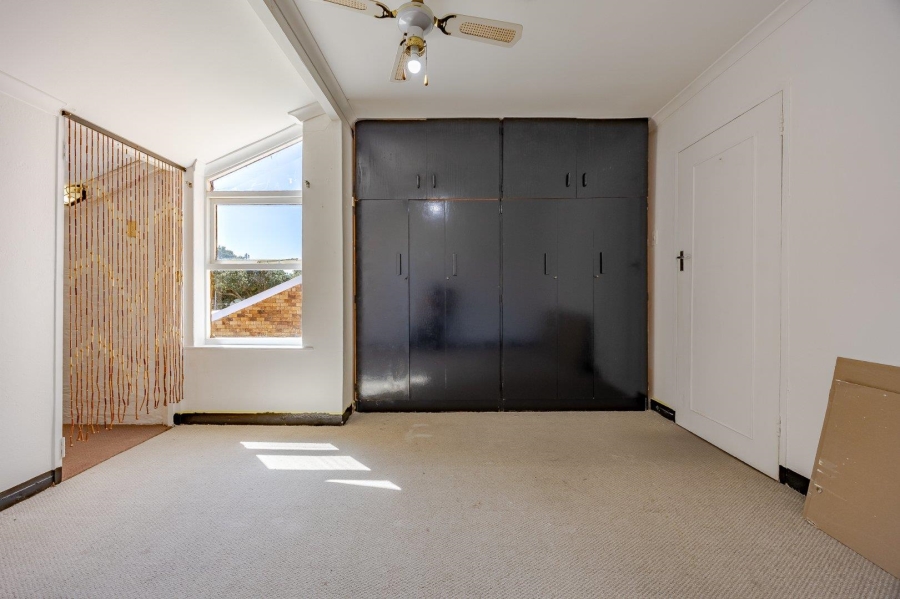 4 Bedroom Property for Sale in Kirstenhof Western Cape